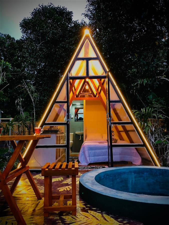 The We2 "Wildwood Elegance Escape" Bed & Breakfast Induruwa Eksteriør bilde